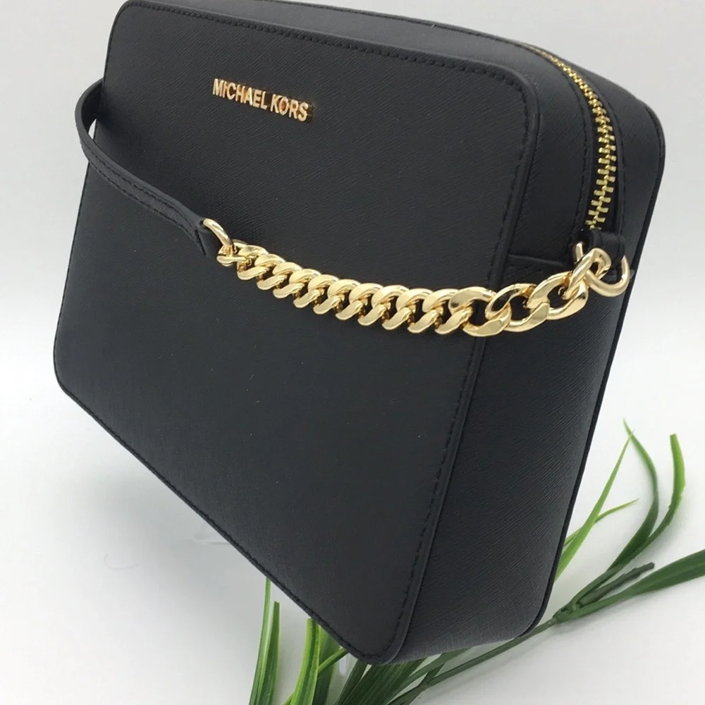 MICHAEL KORS JET SET ITEM LG EW CROSSBODY BLACK GOLD